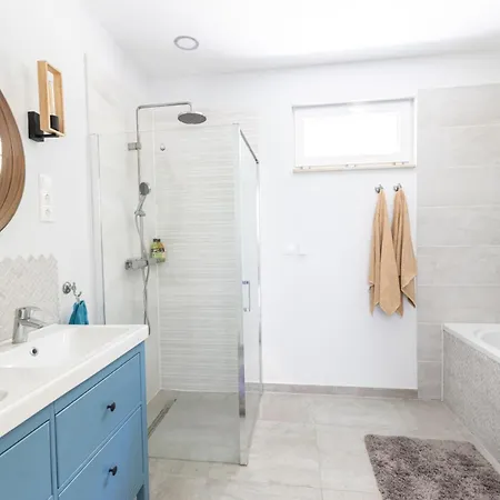 Otthon Földváron Villa