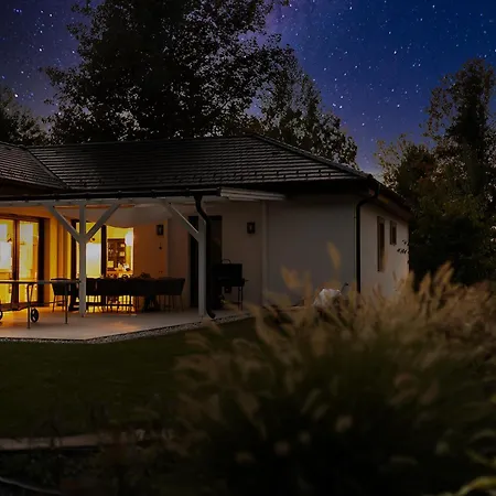 Villa Otthon Földváron